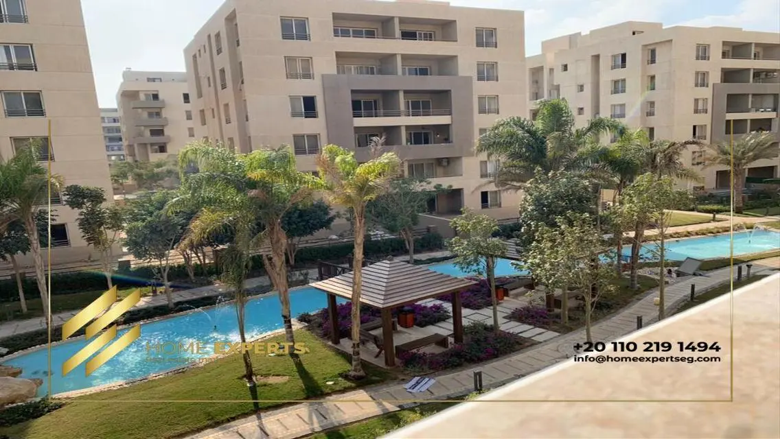 شقة فاخرة بمساحة 274 متر مربع للبيع