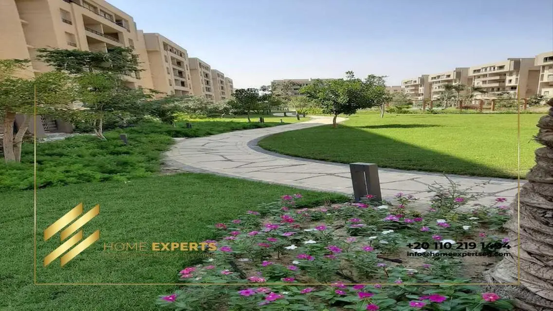 شقة فاخرة بمساحة 274 متر مربع للبيع