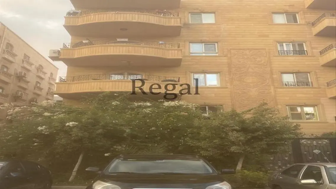 شقة فاخرة للبيع في منطقة وندسور