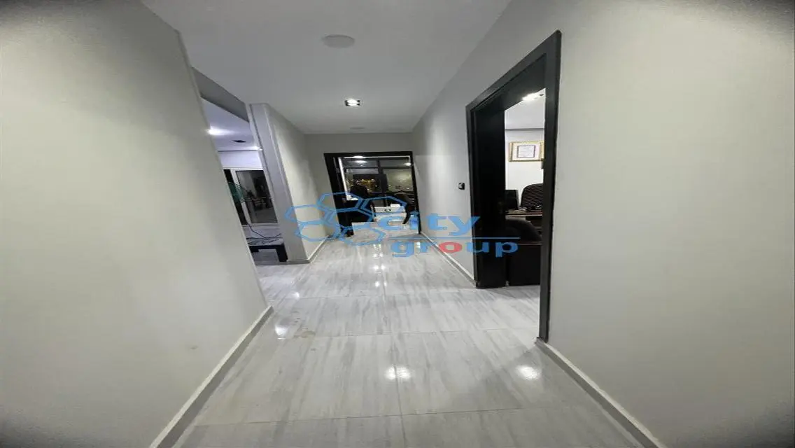 Office for Rent - 150 Square Meters in a Prime Location