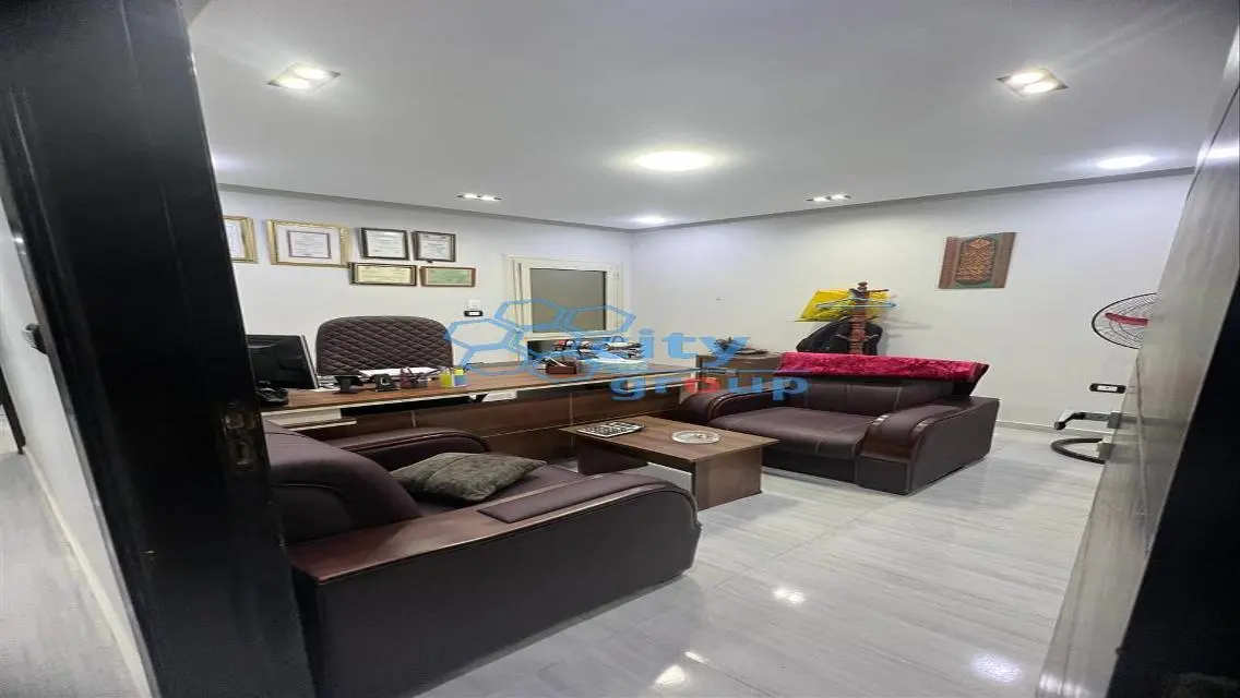Office for Rent - 150 Square Meters in a Prime Location
