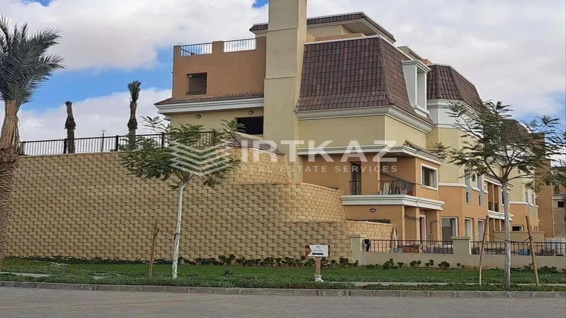 Luxurious Villa for Sale with Stunning Lake View