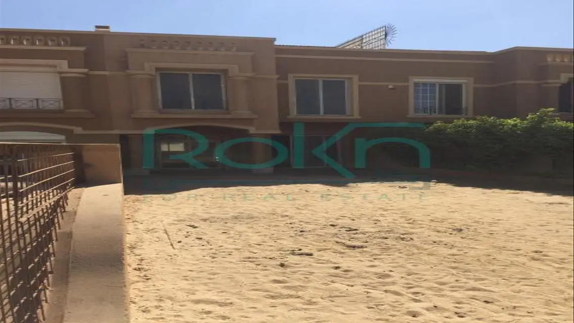 فيلا فاخرة مع مسبح وأمن شامل