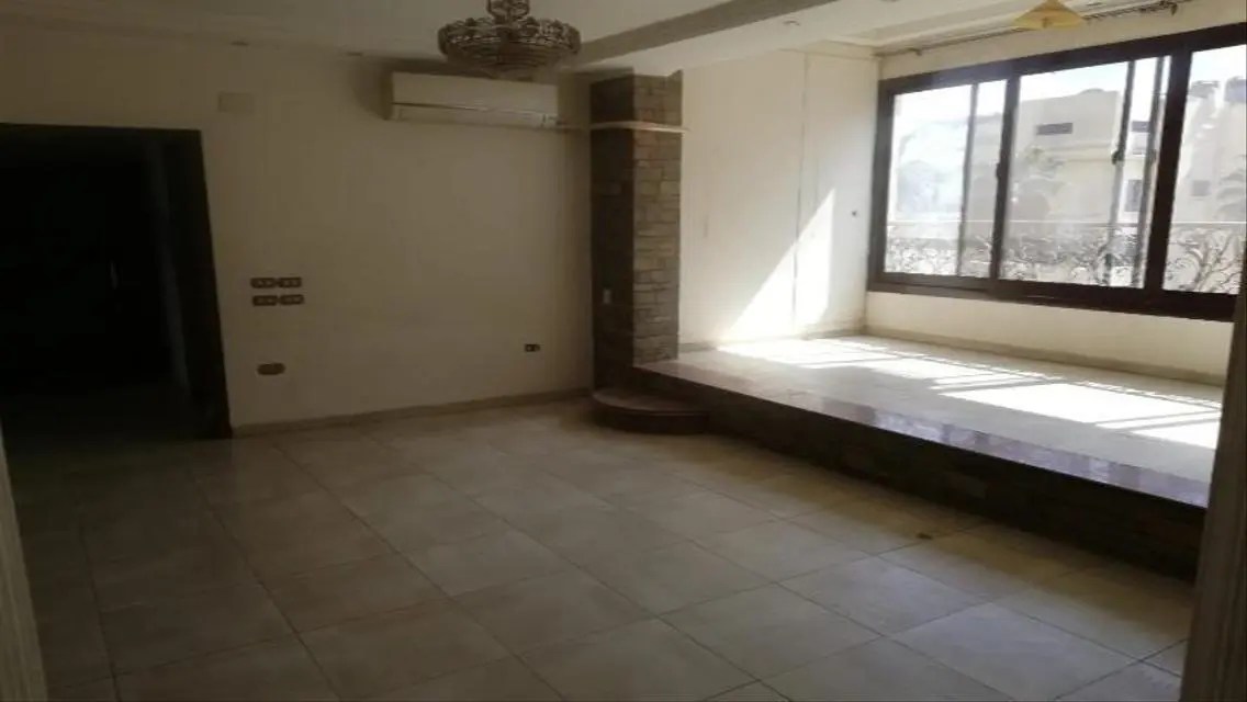 شقة مميزة للإيجار في موقع ممتاز