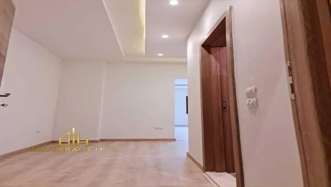 شقة فاخرة للإيجار بمساحة 205 متر