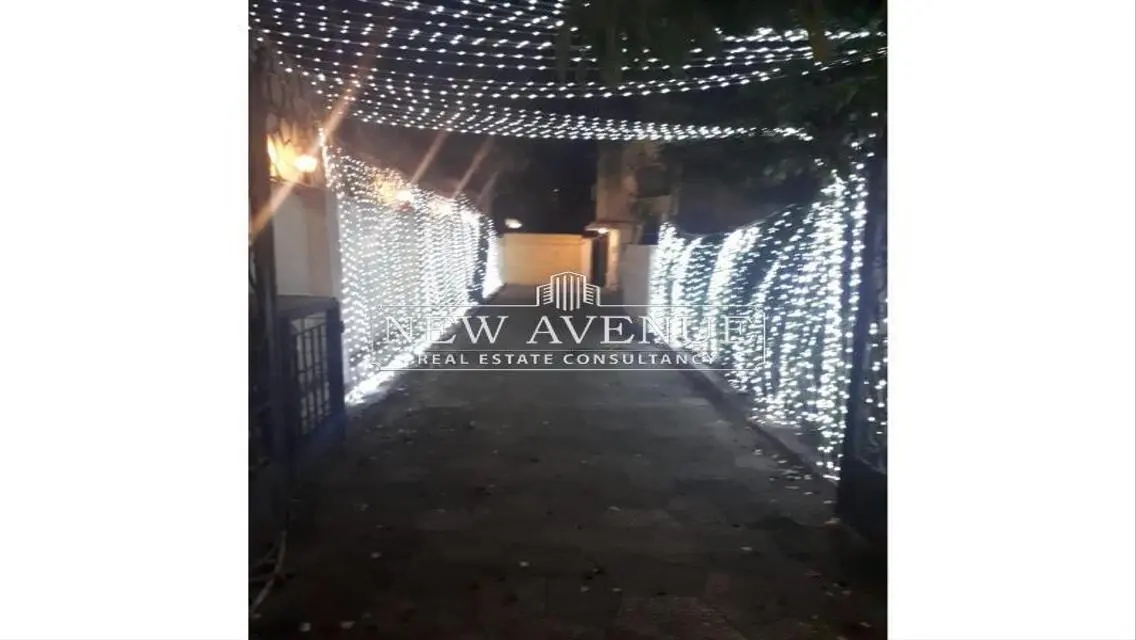 Luxury Villa for Sale - 1000 sqm Space