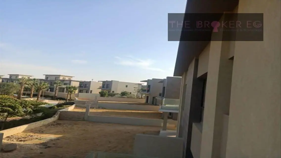 فيلا فاخرة مع شرفة وحديقة خاصة