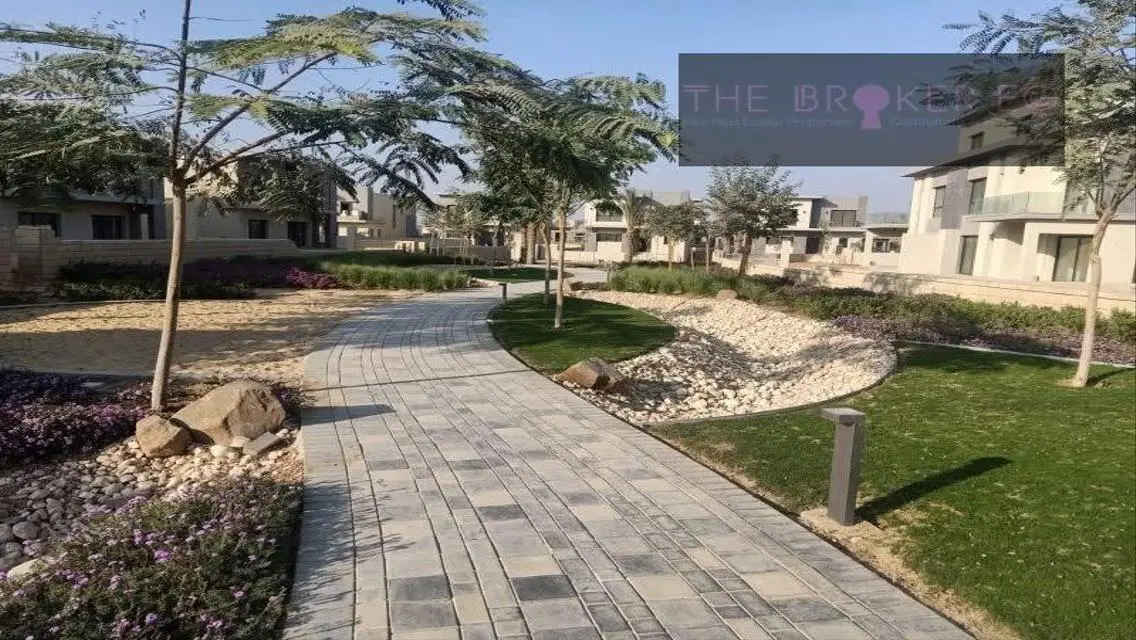 فيلا فاخرة مع شرفة وحديقة خاصة