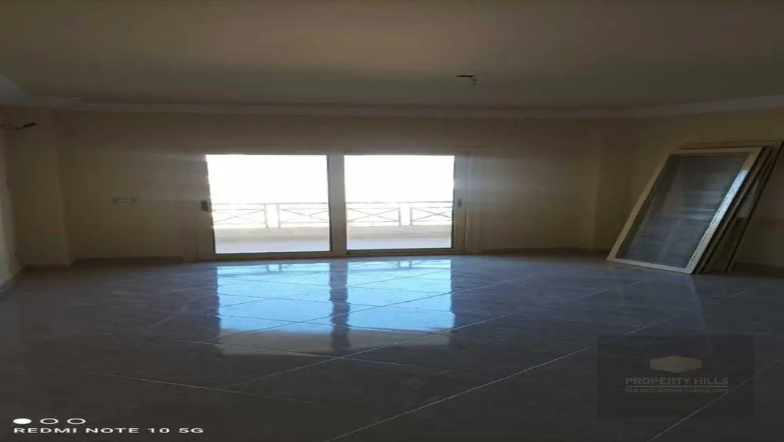 Luxurious Apartment with Stunning Views and Top Amenities for Sale