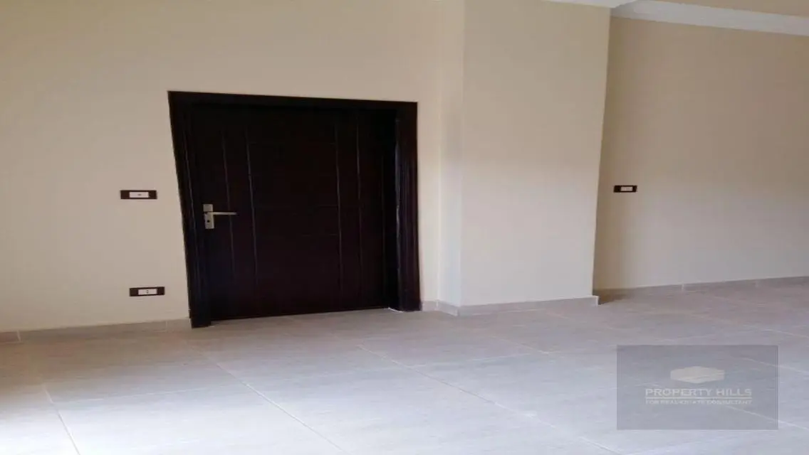 Luxurious Apartment with Stunning Views and Top Amenities for Sale
