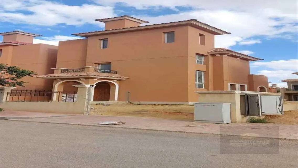 Luxurious Apartment with Stunning Views and Top Amenities for Sale