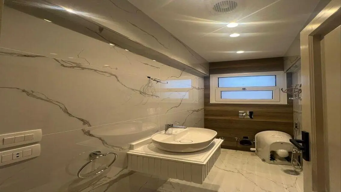 Luxury Apartment for Sale in Al Rehab - 248 Meters