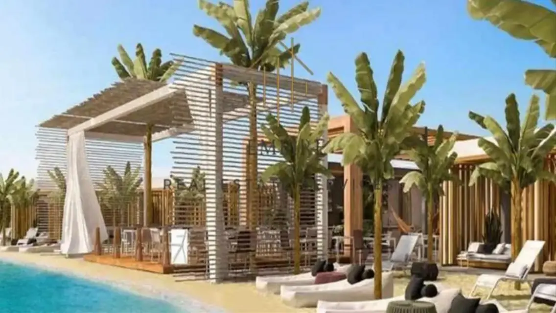 Luxury Villa for Sale by the Lakes