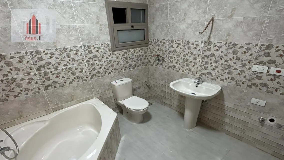 Spacious 1 Bedroom Apartment with Stunning Views