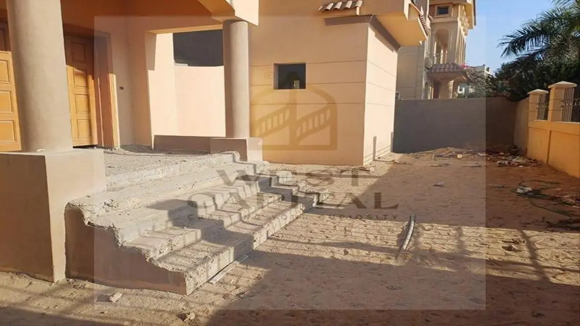 Luxury Villa for Sale with Ample Space