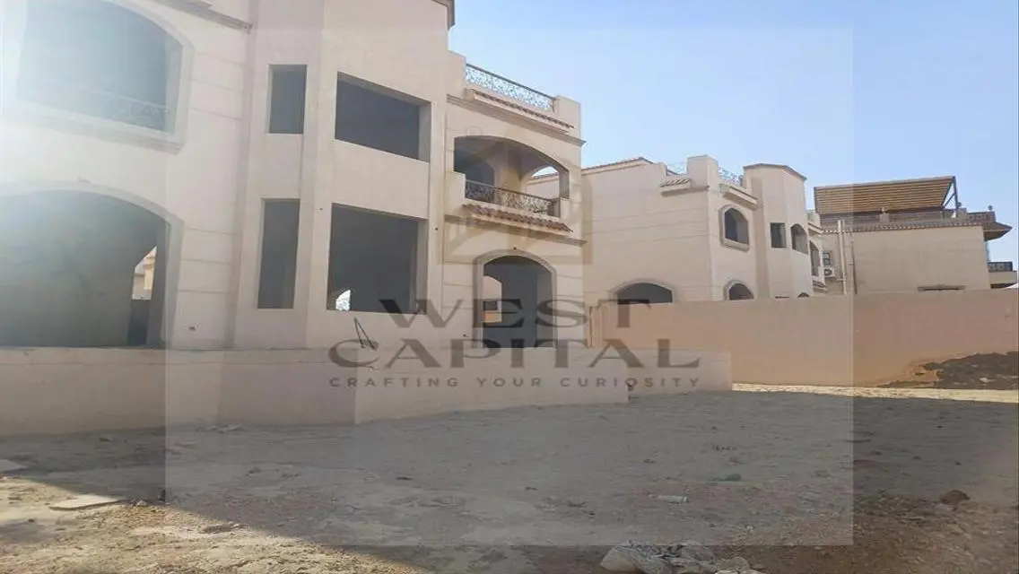 Luxury Villa for Sale with Ample Space