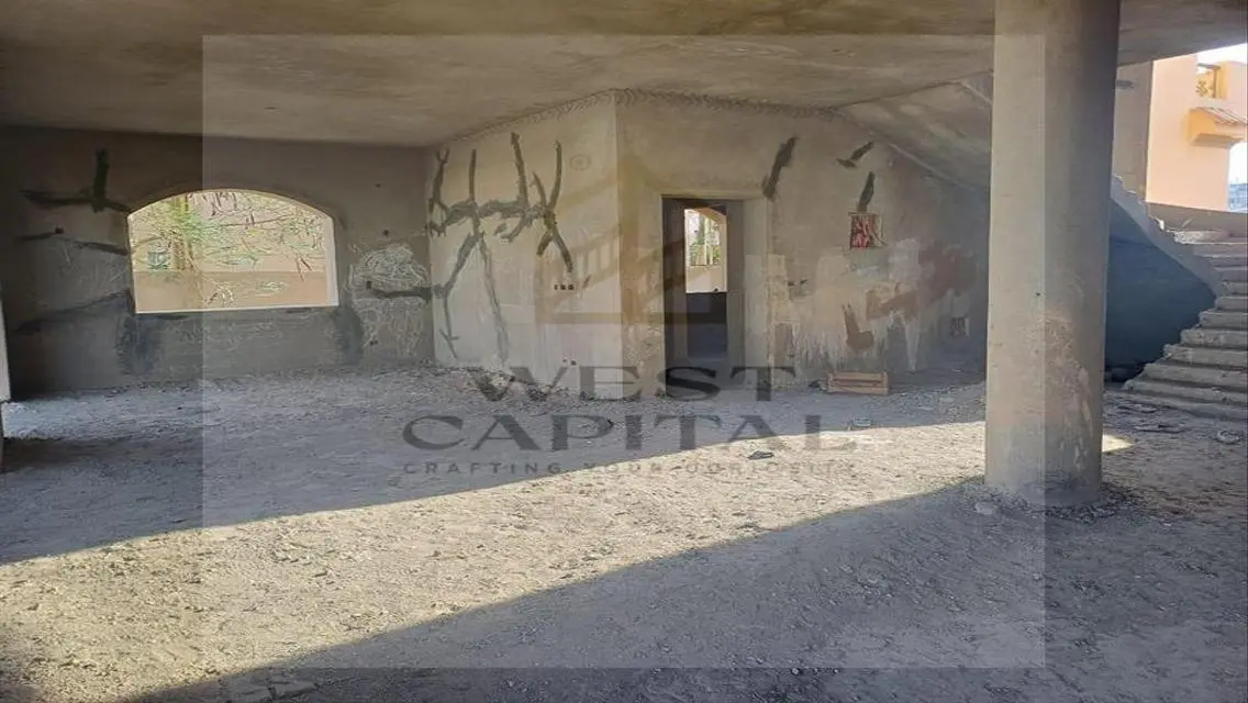 Luxury Villa for Sale with Ample Space