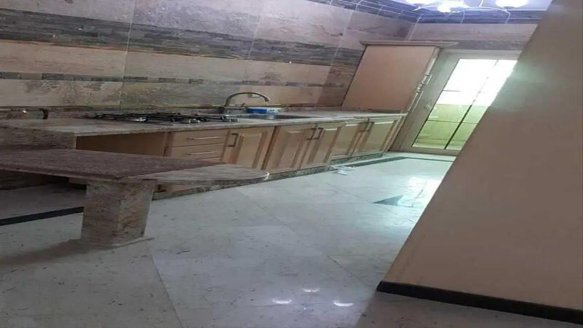 شقة فاخرة للبيع بمساحة واسعة
