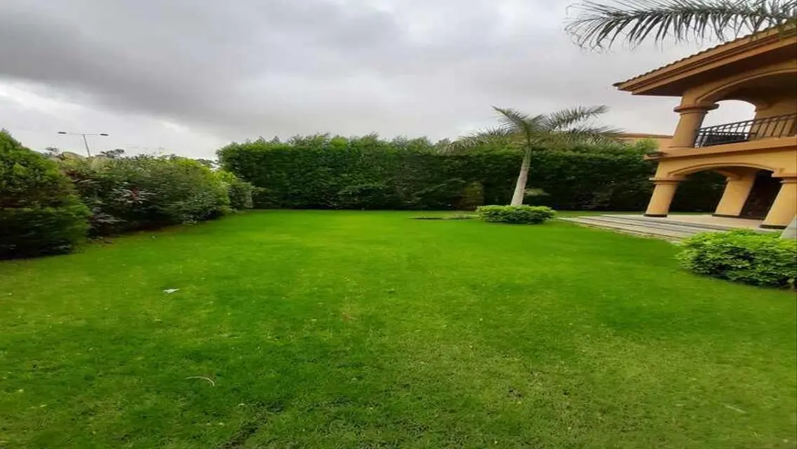 شقة فاخرة للبيع بمساحة واسعة
