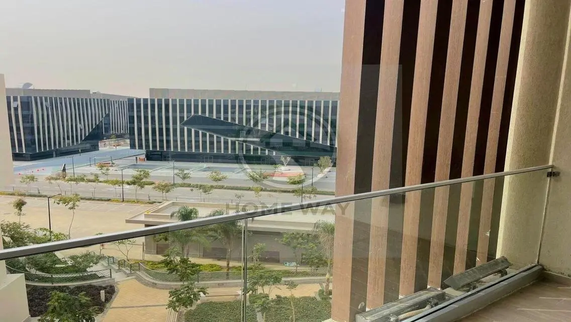 شقة مميزة للإيجار بتجهيزات رائعة في قلب المدينة