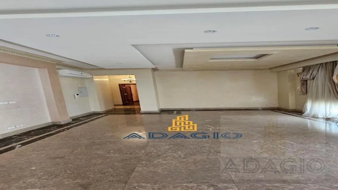 فيلا للايجار بإطلالة على الجولف في أليجريا