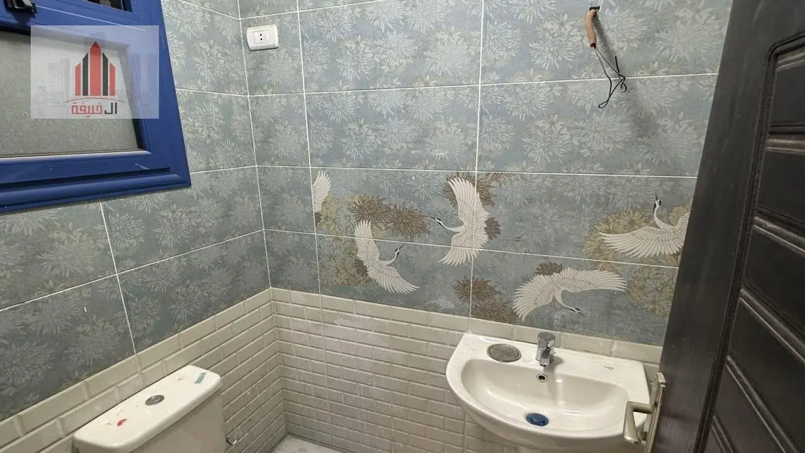 شقة فاخرة بمساحة واسعة للبيع