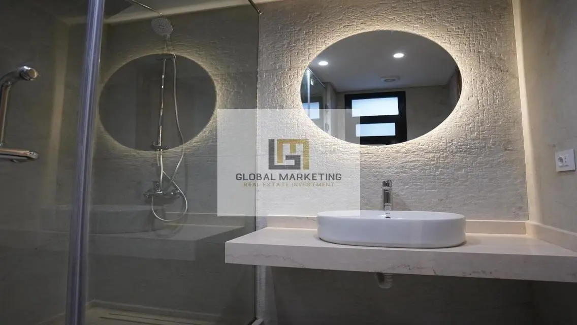 Luxury Apartment with Central Air Conditioning & Outstanding Amenities