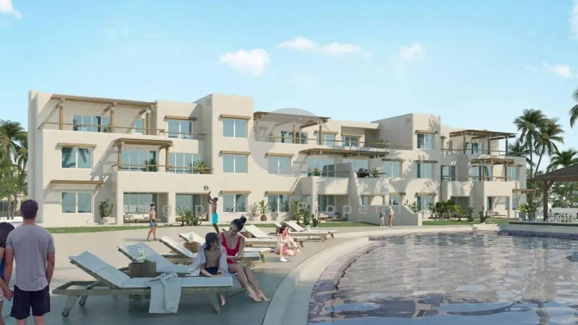Luxury Apartment for Sale Overlooking Lakes