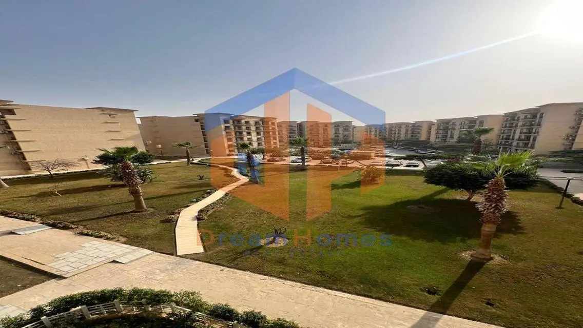 شقة فخمة للبيع في موقع متميز