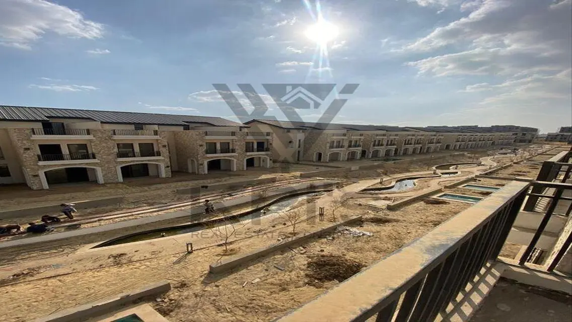 فيلا فاخرة للبيع في مارك جاردنز - القاهرة الجديدة