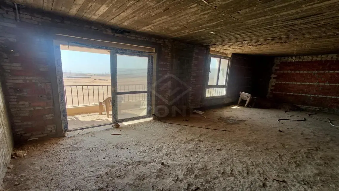 Sarai 169 Lake View Apartment
