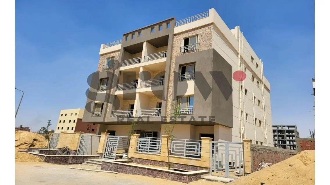 Luxurious Apartment with Spacious Design in Prime Location