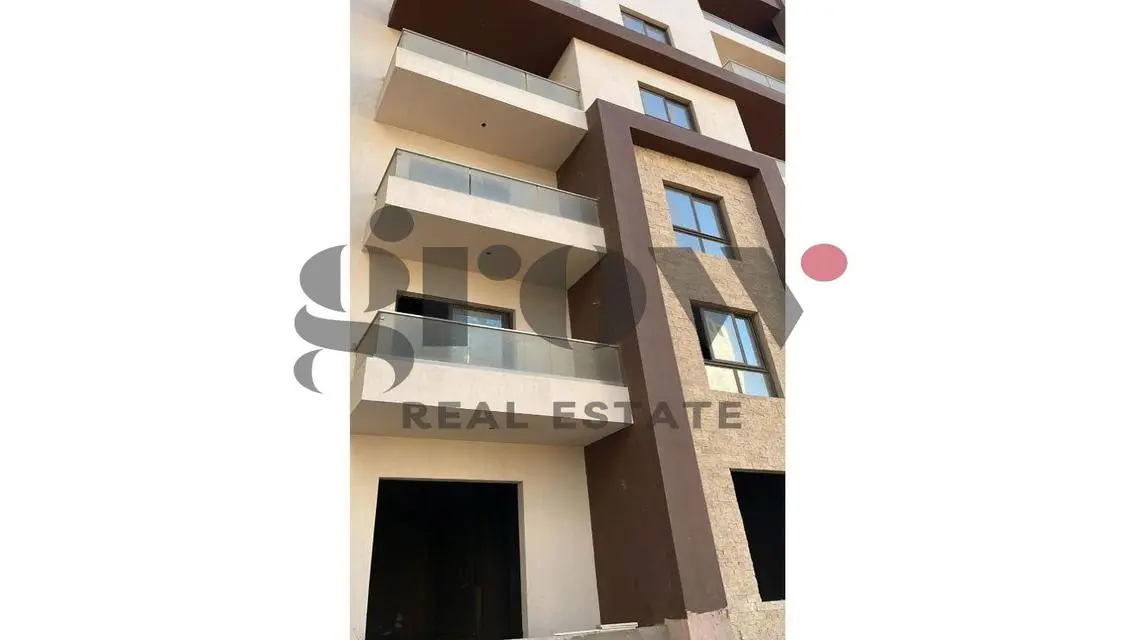 Luxurious Apartment with Spacious Design in Prime Location
