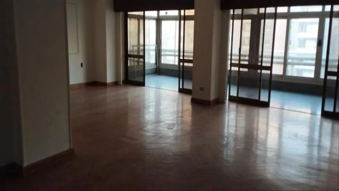Stunning 3-Bedroom Apartment with Luxury Amenities