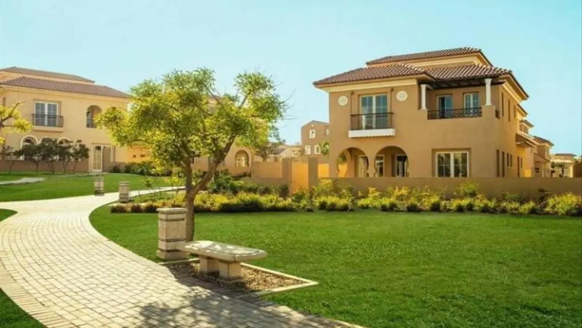 Luxury Apartment with Spacious Living in Hyde Park, New Cairo
