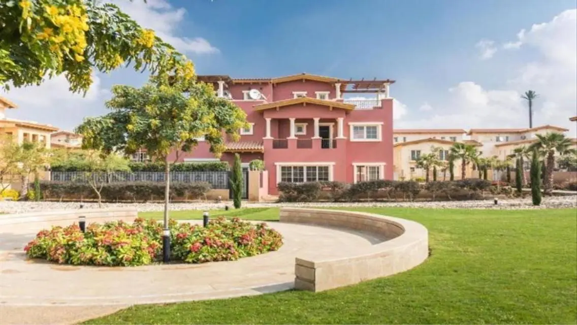 Luxury Apartment with Spacious Living in Hyde Park, New Cairo