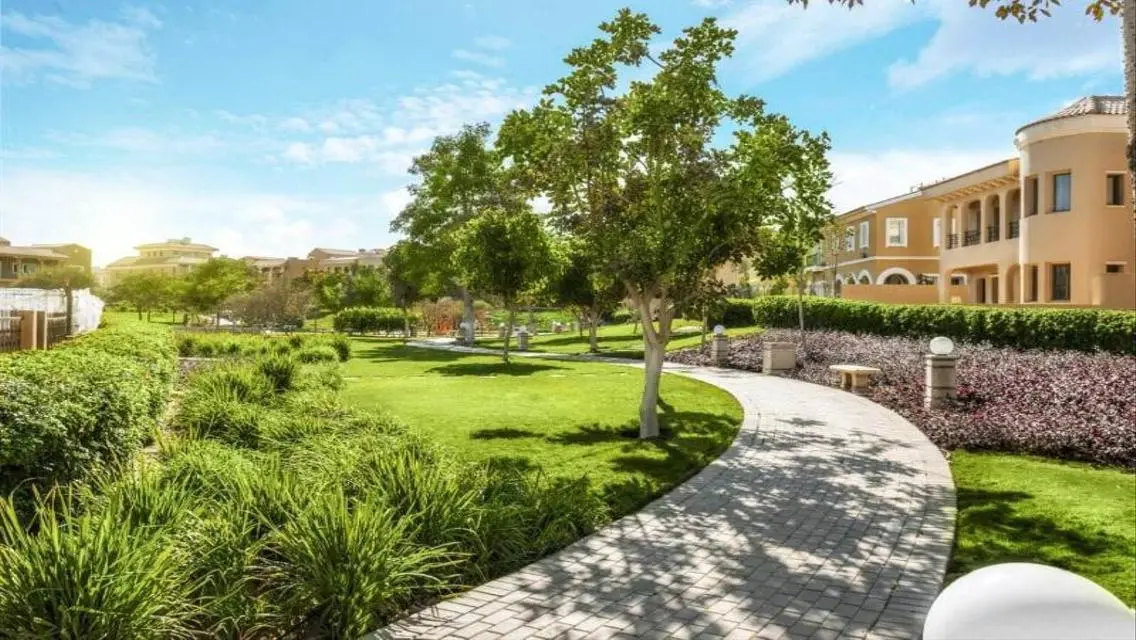 Luxury Apartment with Spacious Living in Hyde Park, New Cairo