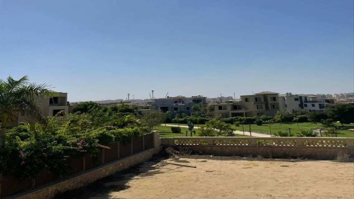 منزل فخم مع مسبح خاص وإطلالة على البحيرات
