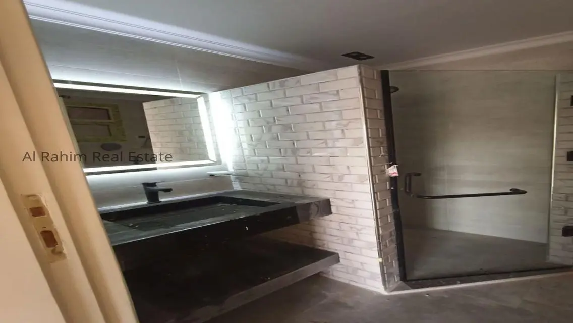 Exceptional Investment in a Luxury Apartment