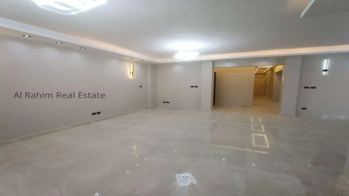 Exceptional Investment in a Luxury Apartment