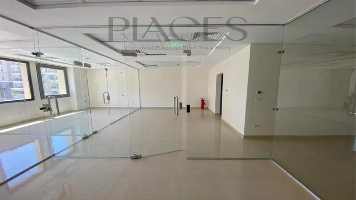 Amazing Apartment with Multiple Features