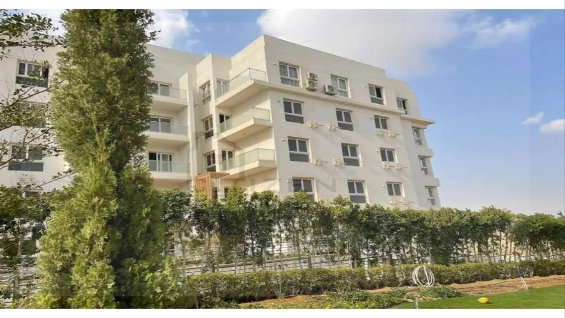 Mountain View Apartment in October City