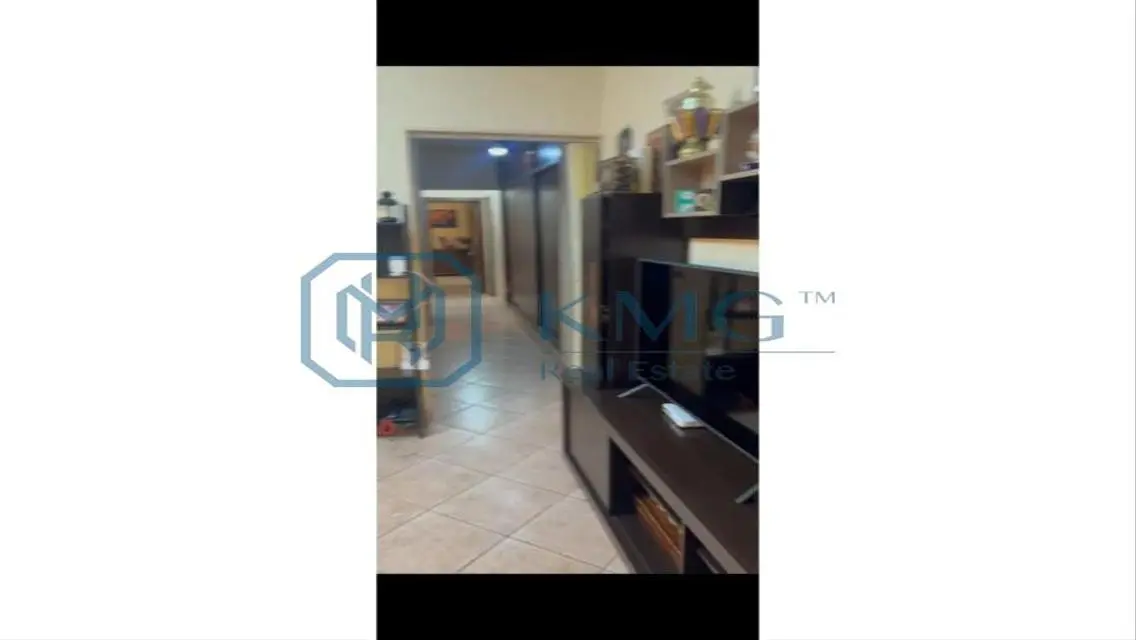 فيلا فاخرة للبيع بمساحة 100 متر