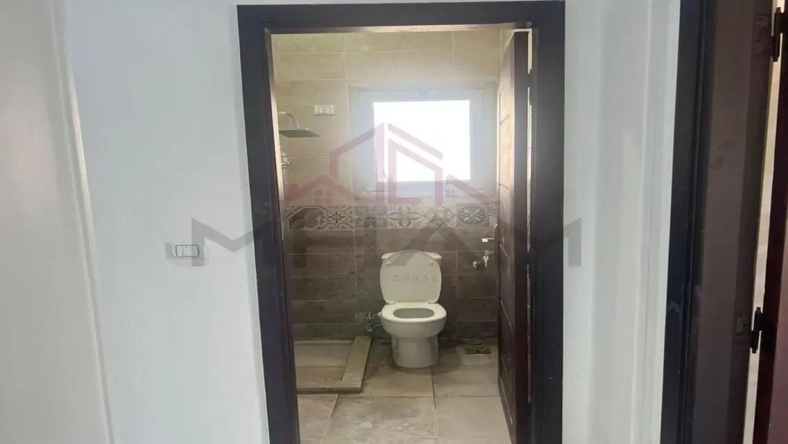 شقة فاخرة للإيجار مع شرفة