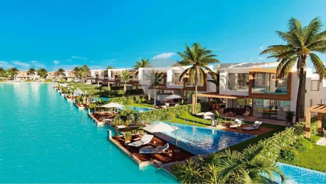 Luxurious Villa in Hacienda Blue - 375 sqm