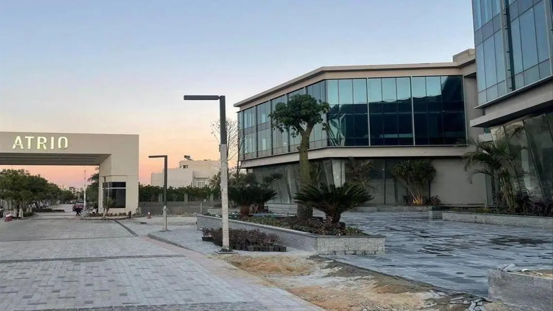 Modern Office for Sale with Spacious Area in the City Center
