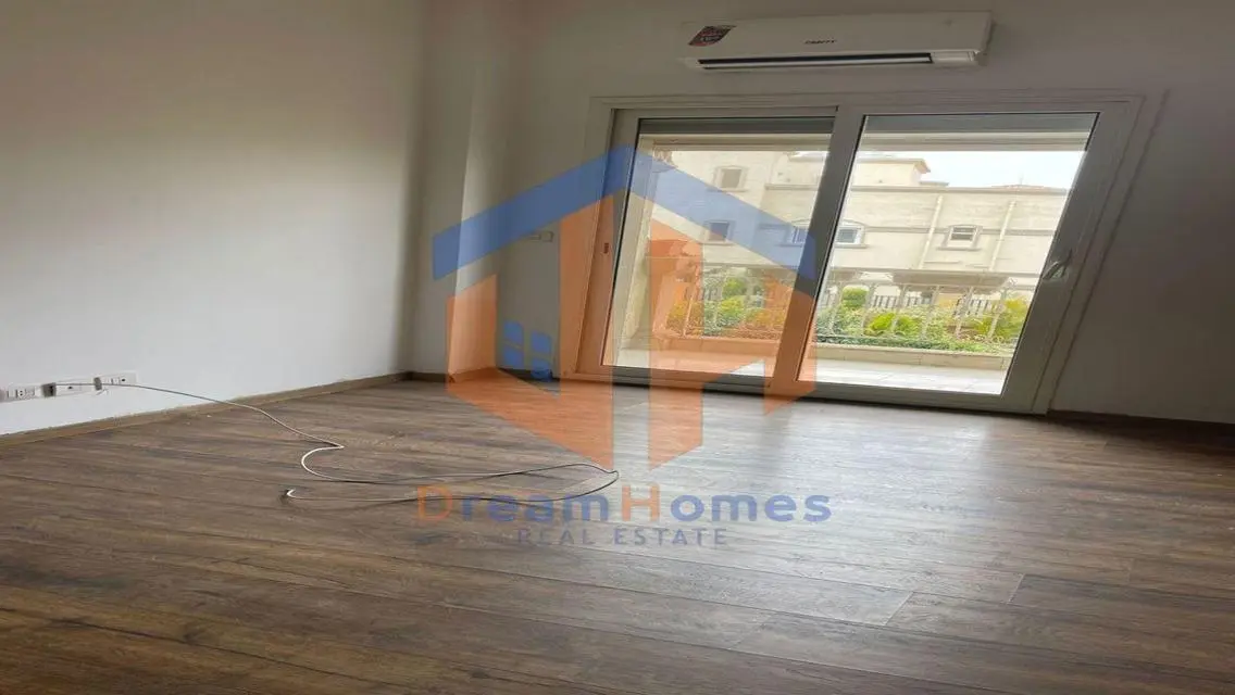 Luxurious Villa for Sale with Private Pool and Garden