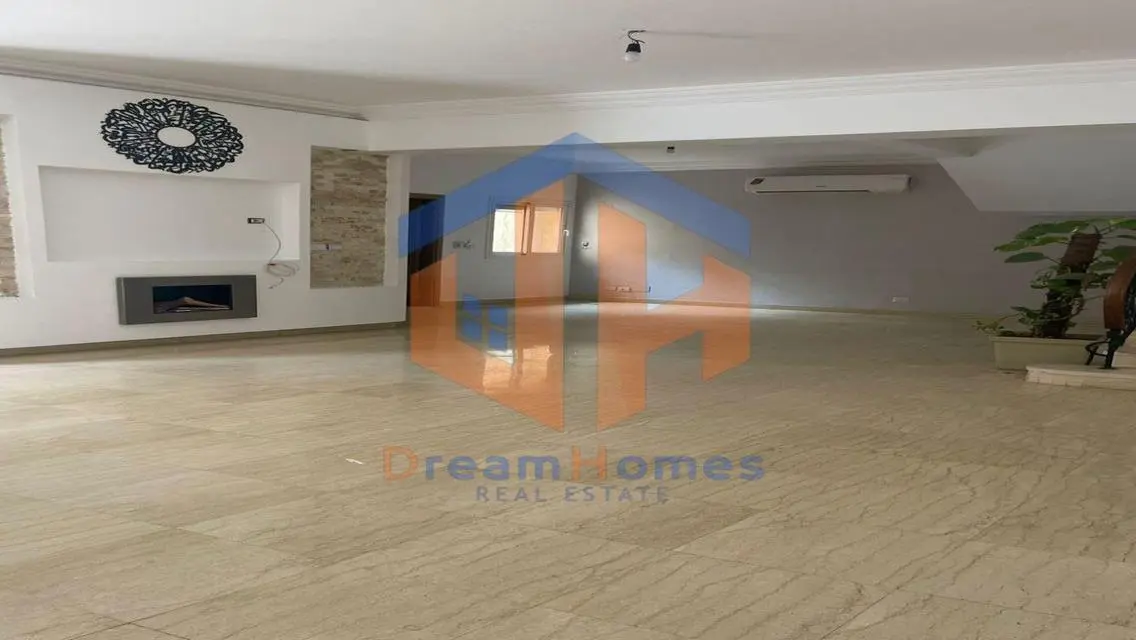 Luxurious Villa for Sale with Private Pool and Garden