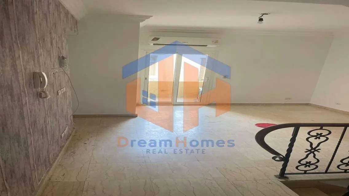 Luxurious Villa for Sale with Private Pool and Garden