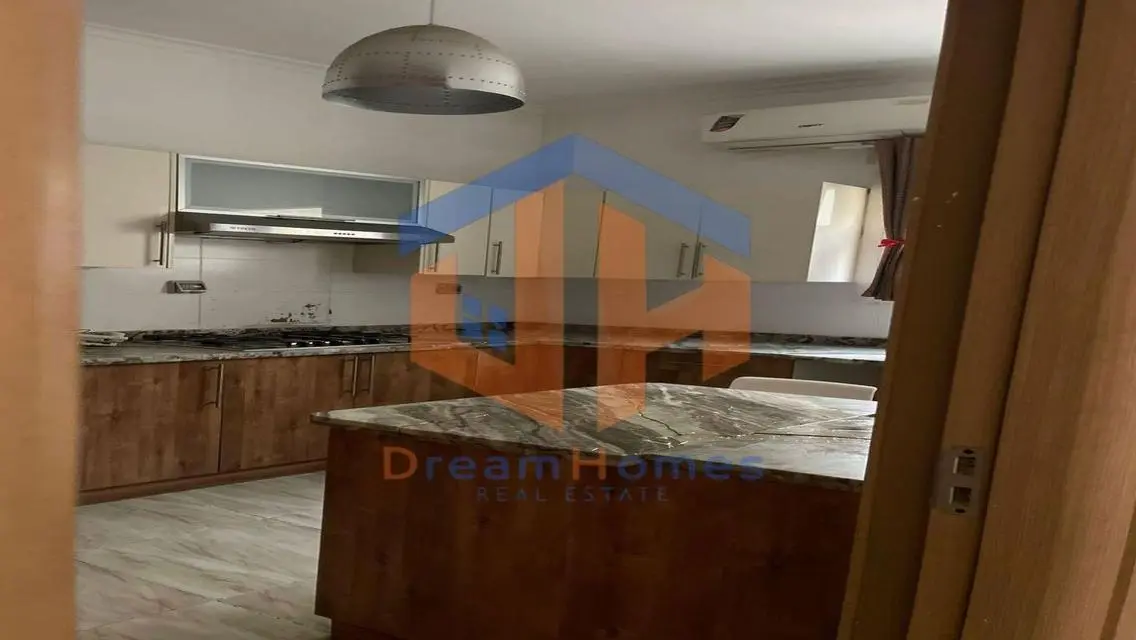 Luxurious Villa for Sale with Private Pool and Garden